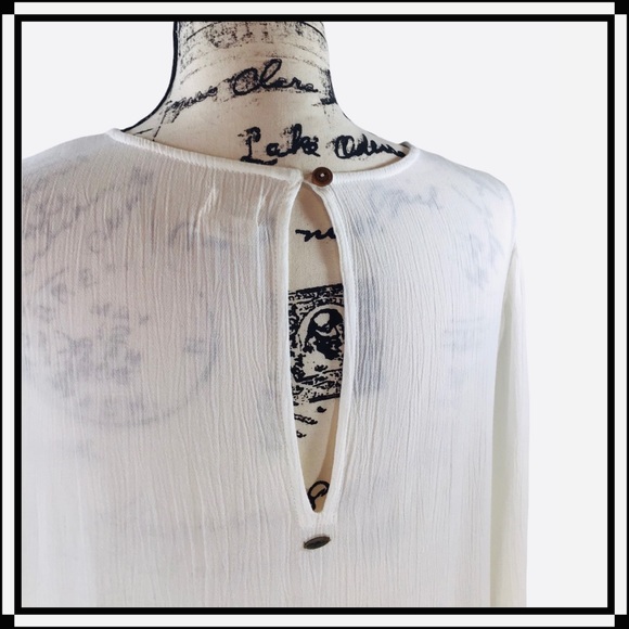 O’Neill - Selena White Ruffle Hem Top NWT Size Medium - Picture 5 of 9